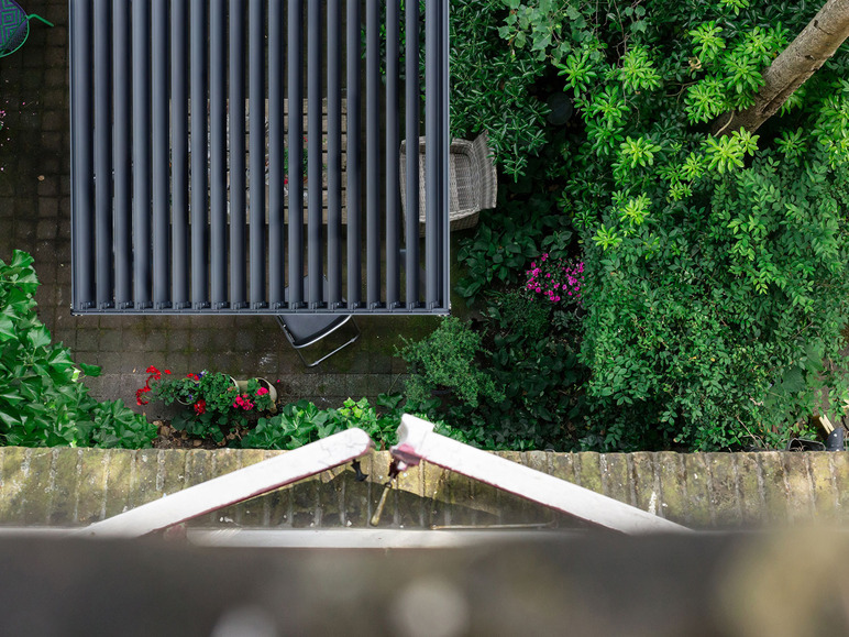 Gehe zu Vollbildansicht: Mirador Pavillon mit Lamellendach aus Alu/Stahl - Bild 40