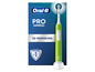 Eine grüne Oral-B Pro Junior 6+ elektrische Zahnbürste.