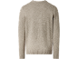 Feingestrickter Herrenpullover in Hellbeige mit Rundhalsausschnitt.