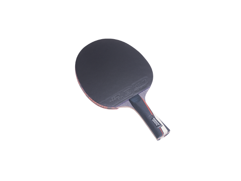 Tischtennisschläger mit Holzgriff und schwarzem Gummi, mit roten und weißen Details.