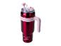 Roter Thermobecher mit rosa Griff und Deckel mit Strohhalm
