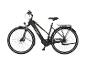 Schwarzes E-Bike mit Federgabel, Gepäckträger und Scheibenbremsen.