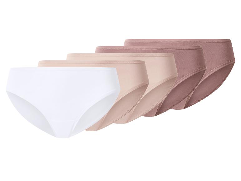 Fünf Damenunterhosen in neutralen Farbtönen: Weiß, Beige und Rosa.
