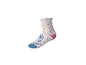 Weiße Socke mit rosa Herzen und einer blauen Zeichentrickfigur