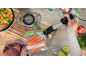 Vakuumieren von Karotten in einen Spezialbeutel mit einem Stabmixer.