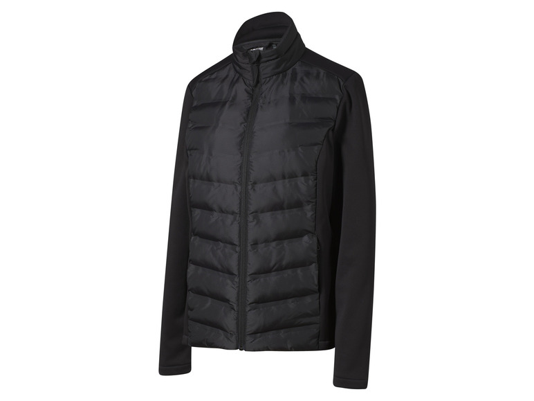 Eine schwarze Jacke mit Kapuze, geeignet für Wintersport.