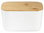 Weiße Brotbox mit Bambusdeckel.