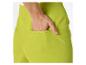 Limefarbene Hose, Taschendetail.