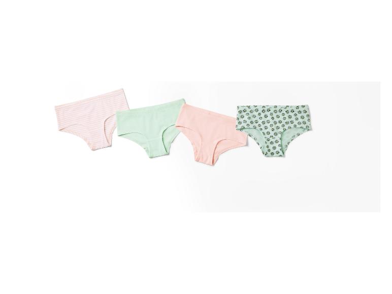 Drei Paar Unterhosen: gestreift, uni und Blumenmuster.