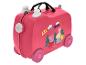 Rosa Kinderkoffer mit Zeichentrickfiguren und dem Text „ARE WE THERE YET?“
