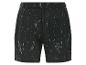 Schwarze Shorts mit stilisiertem Blumenmuster.