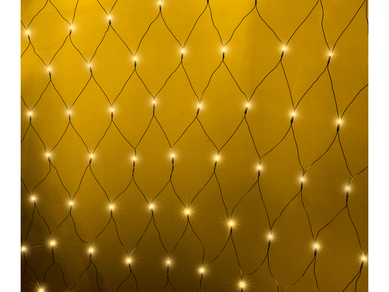 Warmweiße LED-Lichterkette, die auf goldenem Hintergrund festlich leuchtet.