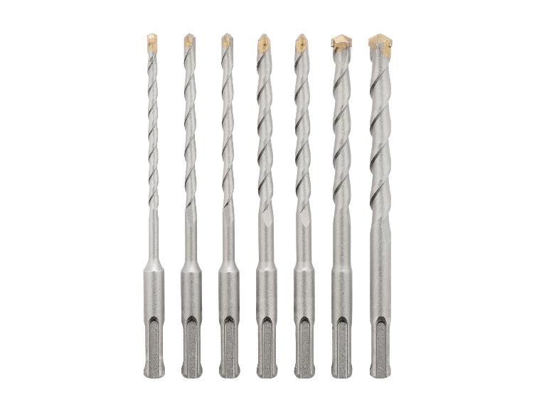 Acht Bohrer in verschiedenen Größen mit SDS-plus Schäften.