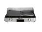 Tisch-Elektrogrill mit zwei Platten, einer glatten und einer geriffelten, und Temperaturreglern.