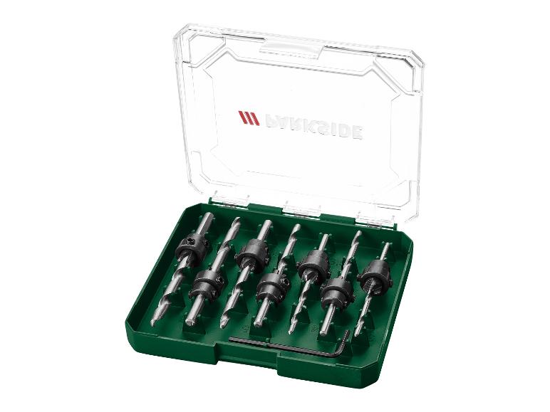 Ein Satz von acht Bohrern der Marke 'Bakside' in einer grünen Box.
