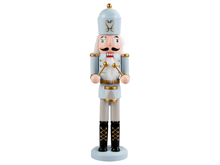 Hellblauer Nussknacker aus Holz in Trommleruniform mit goldenen Akzenten.