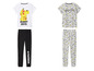 Zwei Pyjama-Sets, eines mit Pikachu und eines mit Snoopy.