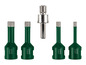Vier grüne Diamantbohrer mit einem Schraubadapter.