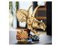 Lego Jurassic World Triceratops-Schädel mit Minifigur und Ausgrabungsstätte.