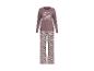 Lila Langarm-Pyjama mit Blumenmuster und dem Schriftzug „SLEEP WELL“.