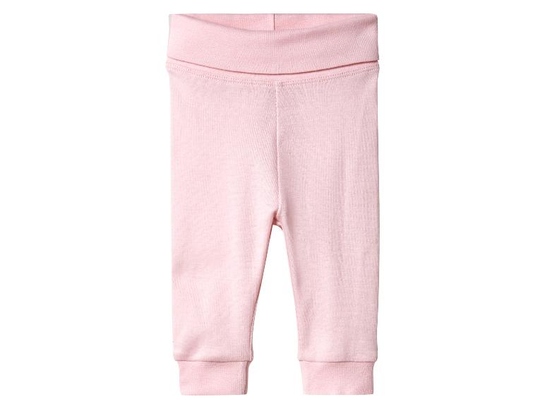 Rosa Babyhose mit Rippbündchen.