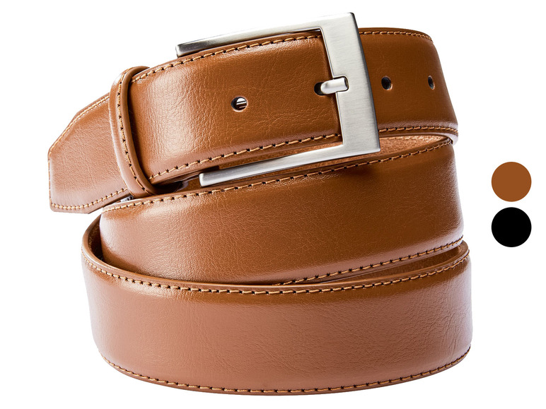 Ein brauner Ledergürtel mit silberner Schnalle.