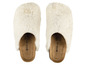 Weiße Fell-Hausschuhe von Natural Walk.