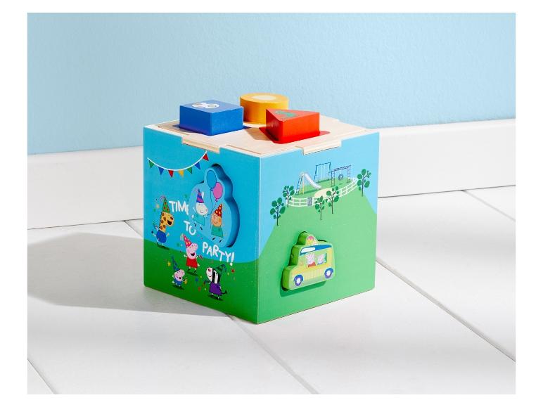 Peppa Pig Holzspielzeug mit Bus und Figuren.