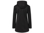 Eine schwarze Softshelljacke mit Kapuze.