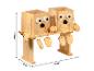 Holzpflanzgefäße in Figurenform, 33 cm hoch, 38 cm breit und 18 cm tief.