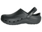 Schwarze Clogs mit Fersenriemen.