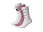 Drei Paar Kindersocken mit Streifen, Zahlen und Alphabetbuchstaben.