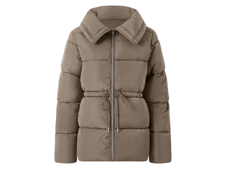 Braune Steppjacke mit Reißverschluss und Kordelzug in der Taille.