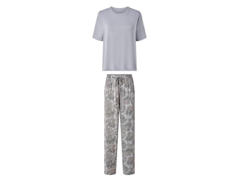 Hellgraues Pyjama-Set mit unifarbenem T-Shirt und Hose mit Paisley-Muster.
