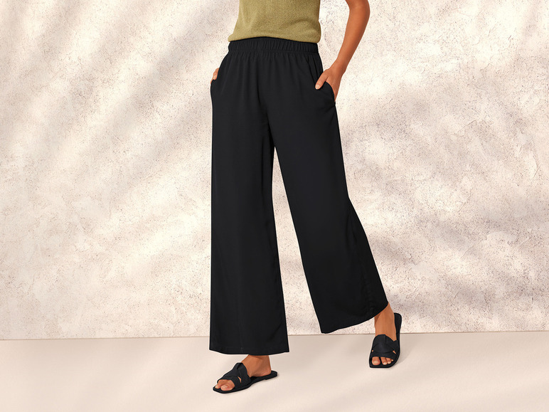 Gehe zu Vollbildansicht: esmara® Damen Sommerhose mit weitem Bein - Bild 15