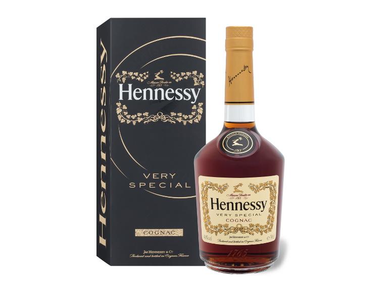 Hennessy Very Special Cognac in Flasche und Verpackung.