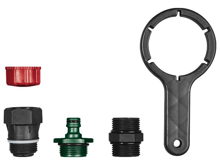 Wasserfilter-Zubehörset, bestehend aus Filterschlüssel, Adaptern und Kappe.