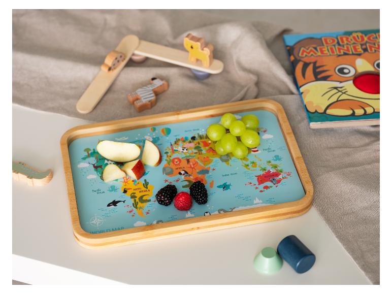 Bambus Tablett mit Obst und Holzspielzeug, Kinder-Weltkarte.