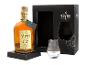 SLYRS Bavarian Single Malt Whisky Classic mit Glas in einer Geschenkbox.