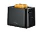 Schwarzer SilverCrest Toaster mit zwei Toastscheiben auf weißem Hintergrund.