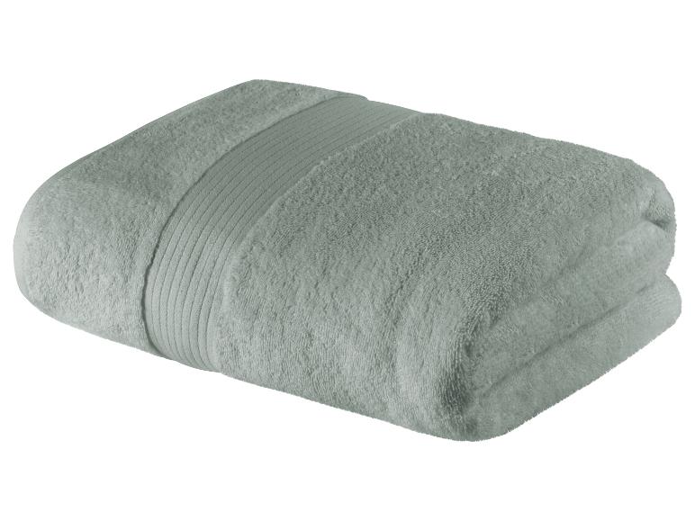 Graugrünes Frottee-Badetuch.