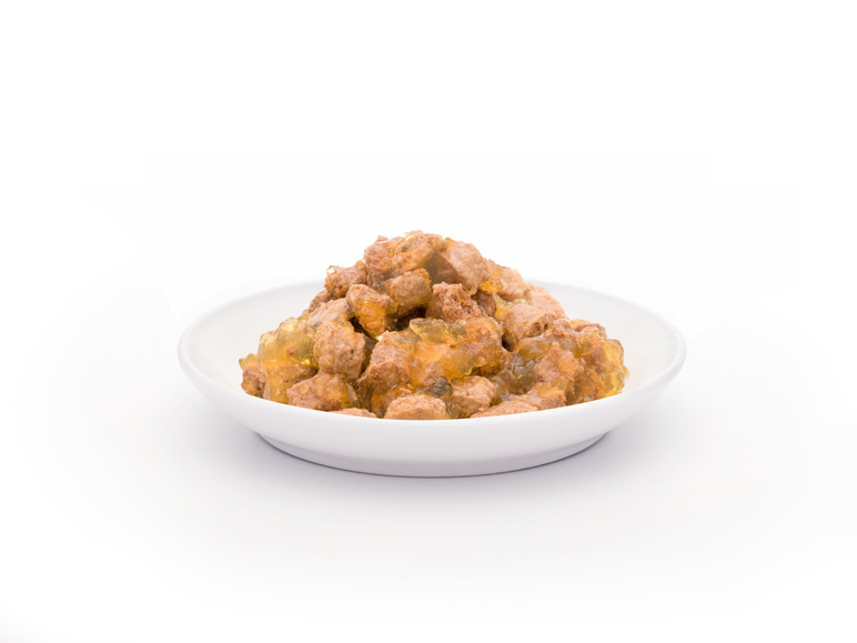 Gehe zu Vollbildansicht: JosiCat Katzennassnahrung Huhn in Jelly, 12 x 400 g - Bild 3