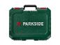 Grüner PARKSIDE Werkzeugkoffer mit schwarzem Griff und roten Verschlüssen.