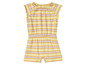 Ein gestreiftes, gelbes und rosa Baby-Bodysuit.
