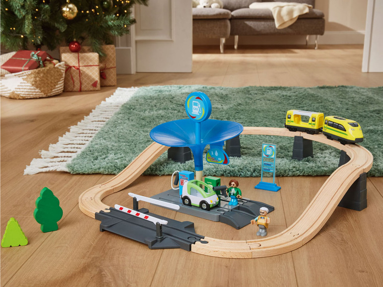 26-teilig Playtive Tankstelle, Eisenbahn-Set