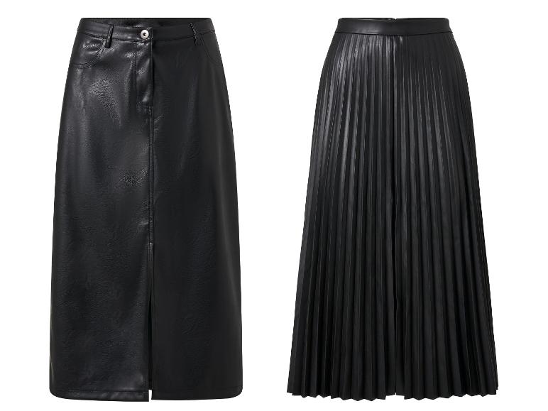 Zwei schwarze Kunstlederröcke: ein A-Linien-Midi und ein Plisseer-Midi.