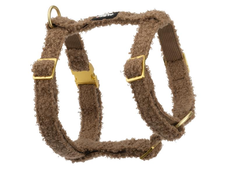 Braunes flauschiges Hundegeschirr mit goldenen Schnallen und Ringen