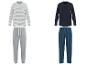 Zwei Herren-Pyjama-Sets, eines mit gestreiftem Oberteil und grauer Hose, das andere mit einfarbigem blauem Oberteil und gestreifter Hose von Livergy.
