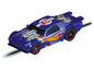 Ein blaues Hot Wheels Rennwagen auf einer Rennstrecke.