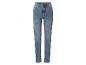 Hellblaue Jeans mit Used-Waschung.